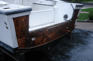 restauro barca usurata